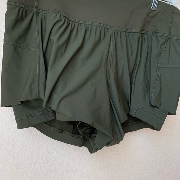 Lululemon Squad Goals Short Size 12 - Picture 5 of 6